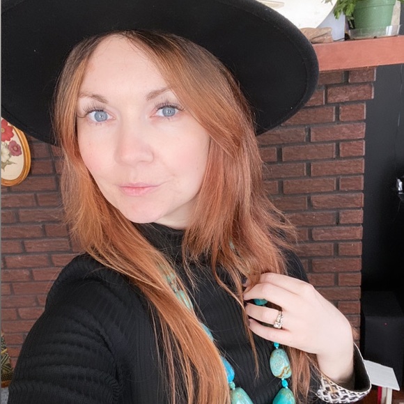 Meet your Posher, Lex - Picture 4 of 8